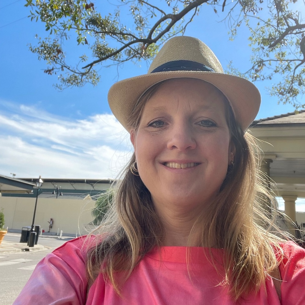 Meet your Posher, Melanie